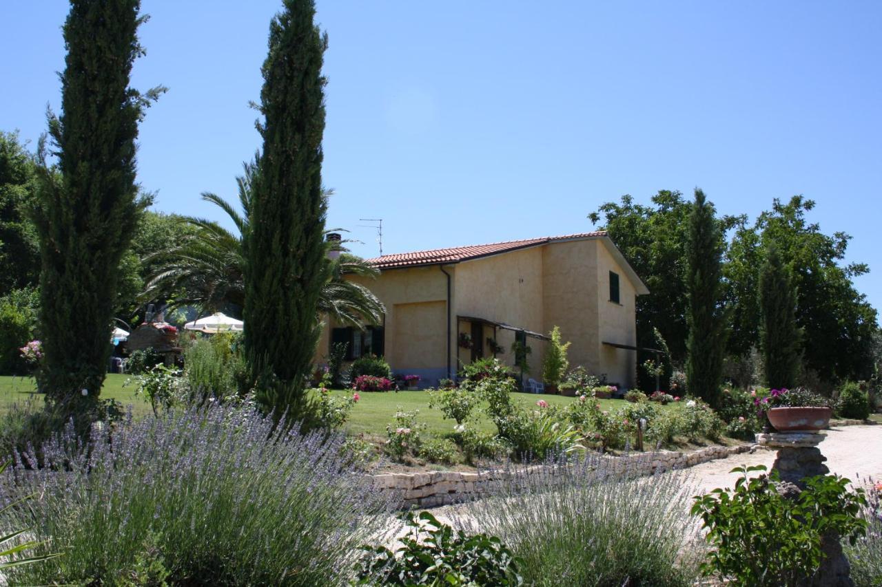 Agriturismo Santa Maria Marta Bagian luar foto